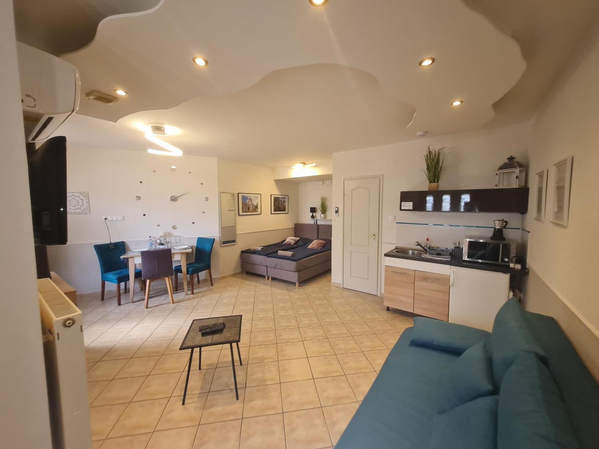 Csever Apartman Tata Exterior foto